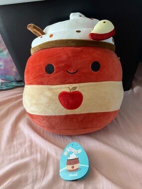 Mead Fall Squishmellow